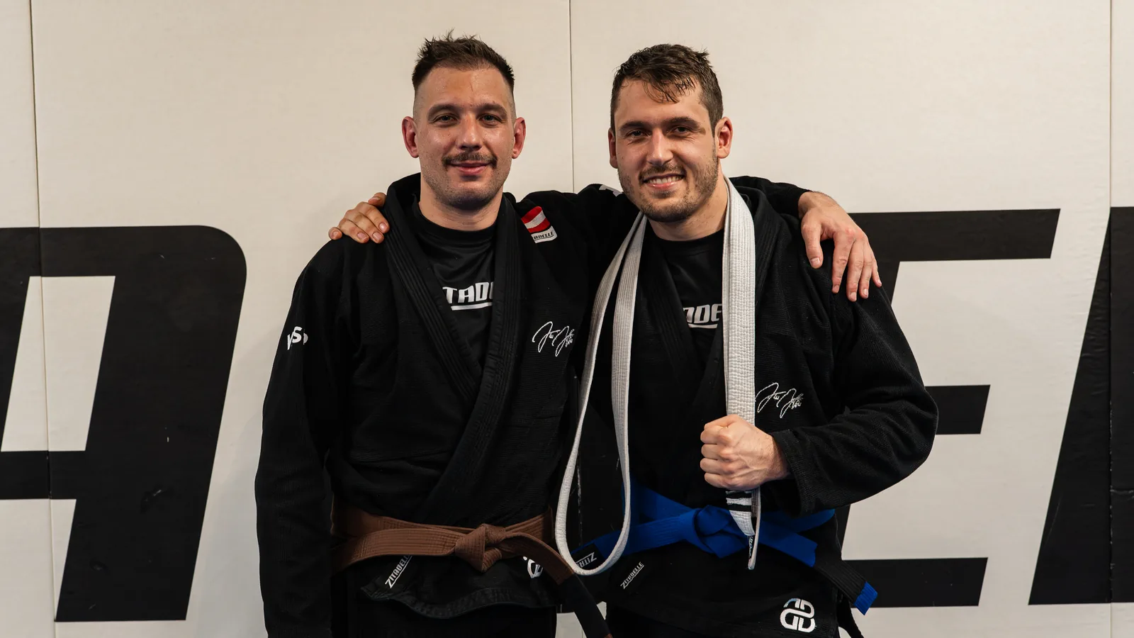 Manuel und Luca im Kampfsport-Gym Zitadelle in Graz